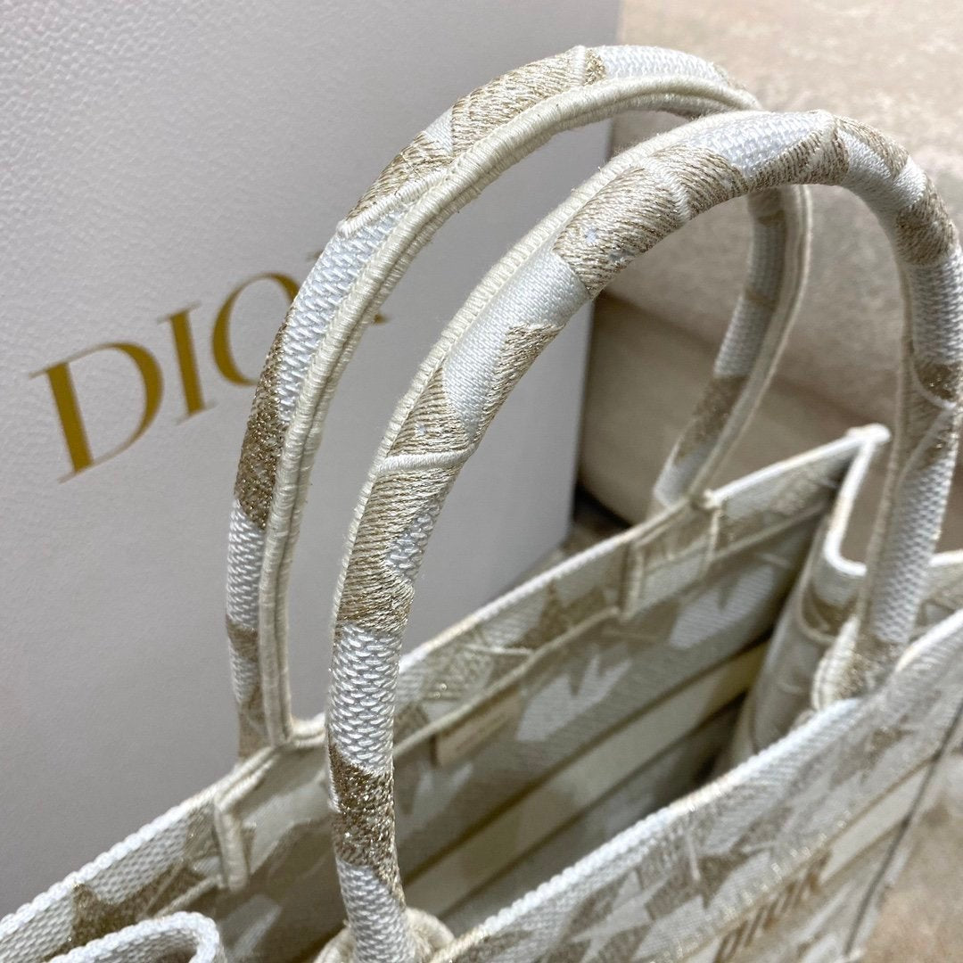 Christian Dior Medium Book Tote 36cm
