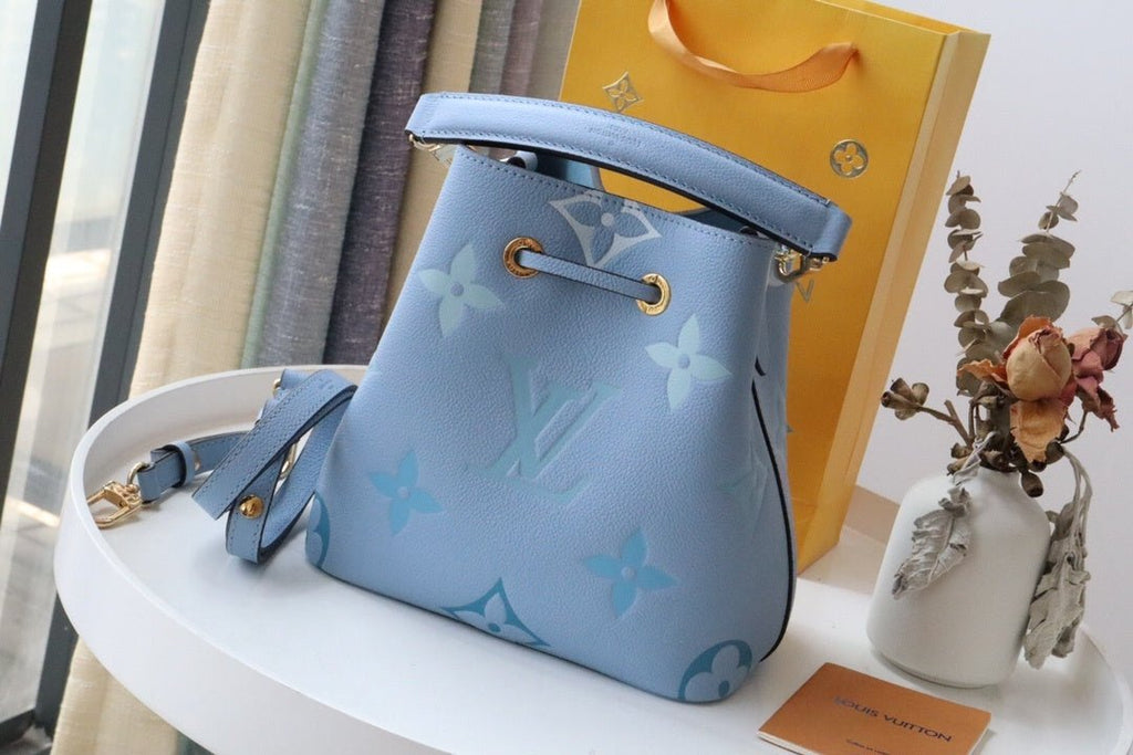 Louis Vuitton Neo Noe BB 20cm Blue