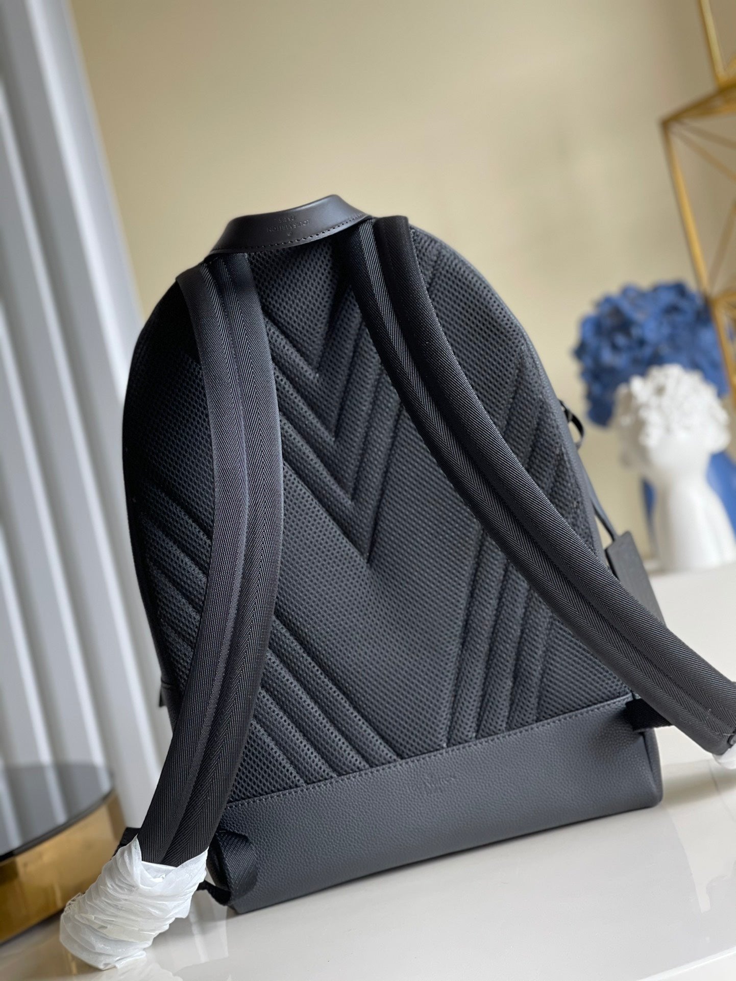 Louis Vuitton M57079 Backpack 43cm