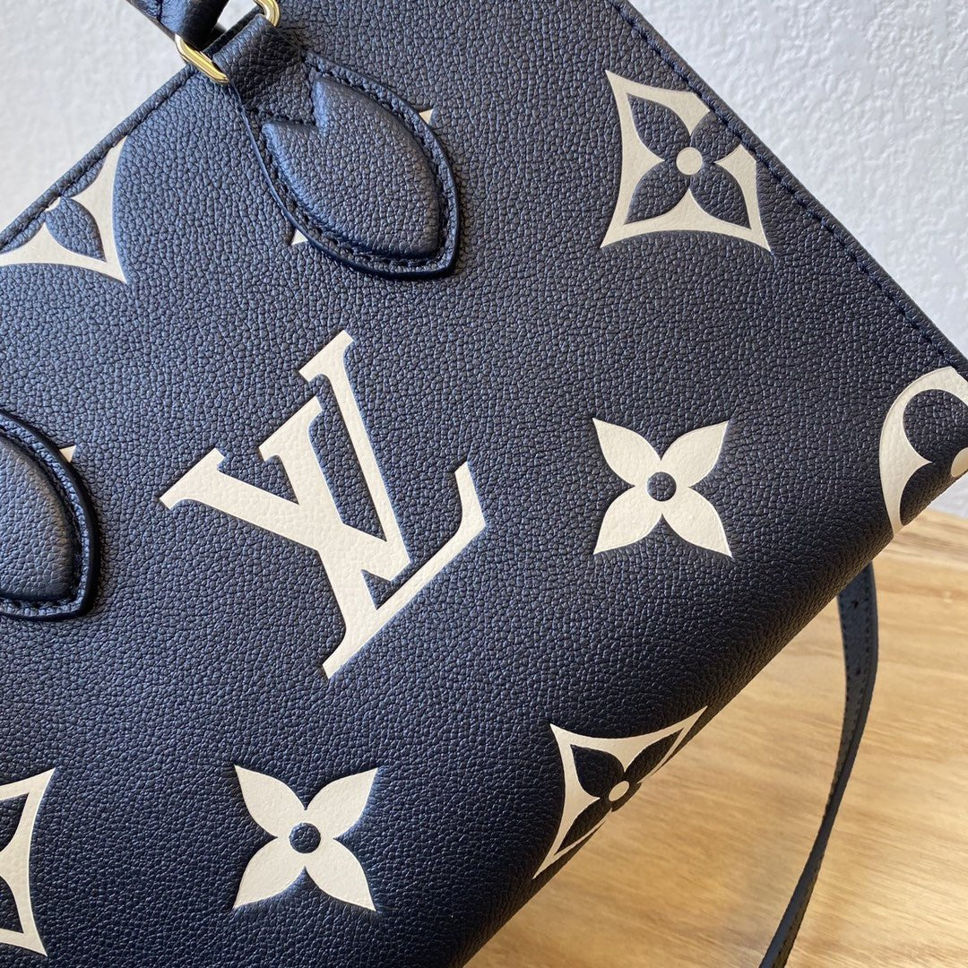 Louis Vuitton M45659 On The Go PM 25cm Black