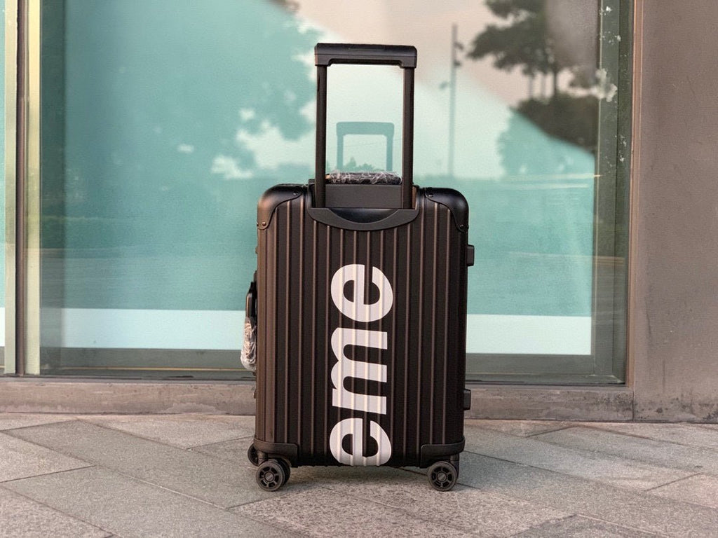 Louis Vuitton x Supreme Rolling Vali In Black 22 Inch