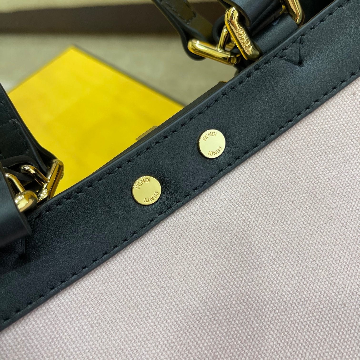 Fendi Peekaboo X-tote Bag 41cm Pink