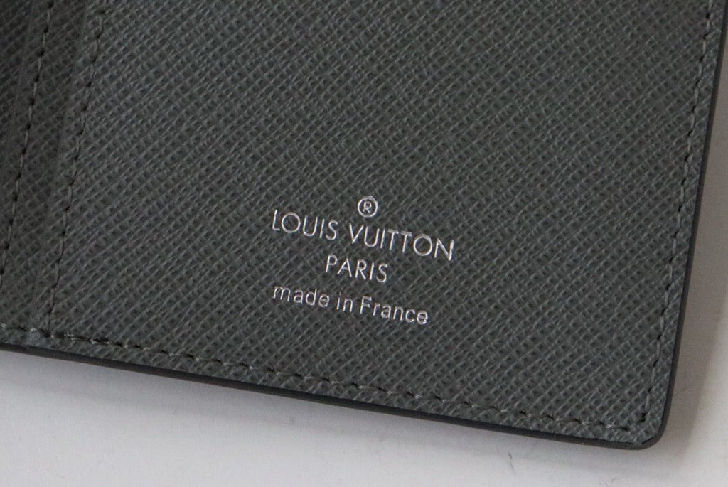 Louis Vuitton Brazza Wallet 19cm