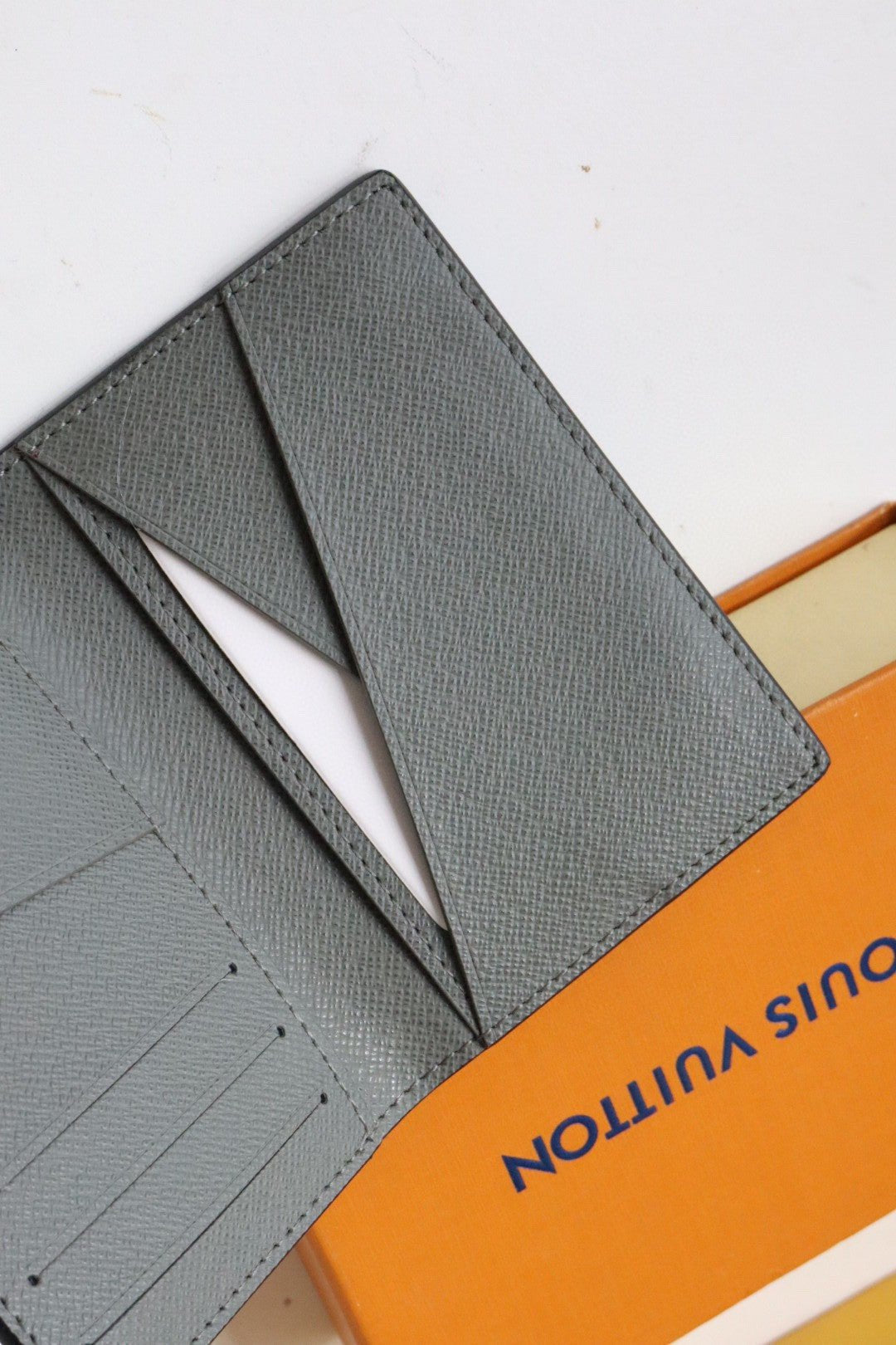 Louis Vuitton Pocket Organizer 11cm