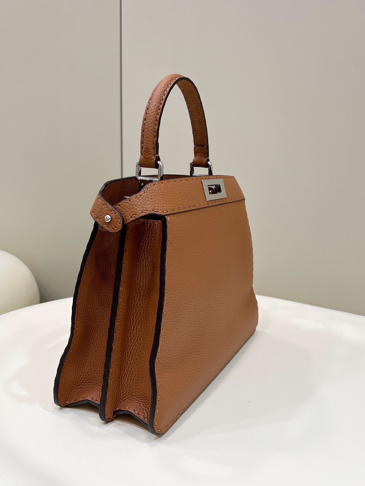 Fendi Peekaboo Iseeu Medium Brown 33cm