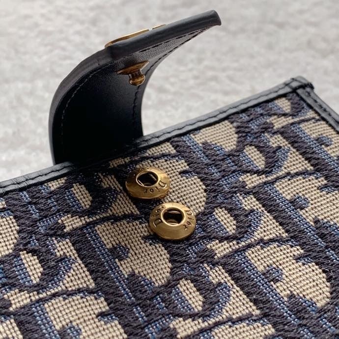 Christian Dior Beige Clutch 11cm