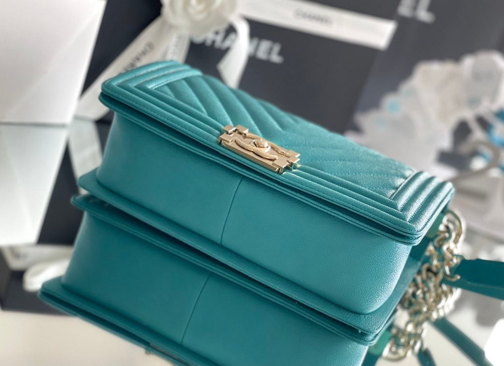 Chanel Medium Classic Flapbag 25cm Blue