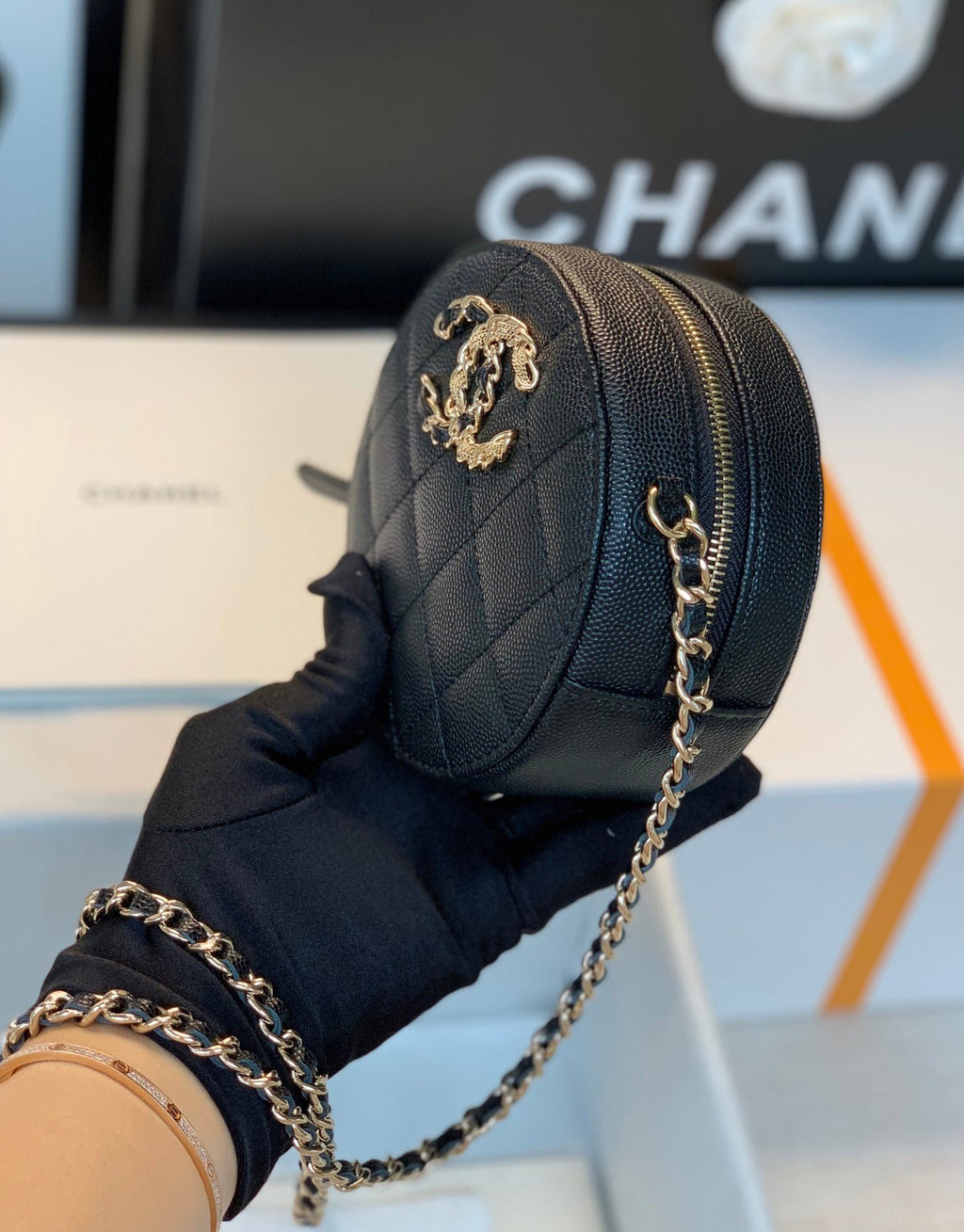 Chanel Round Bag Crossbody 12cm Black