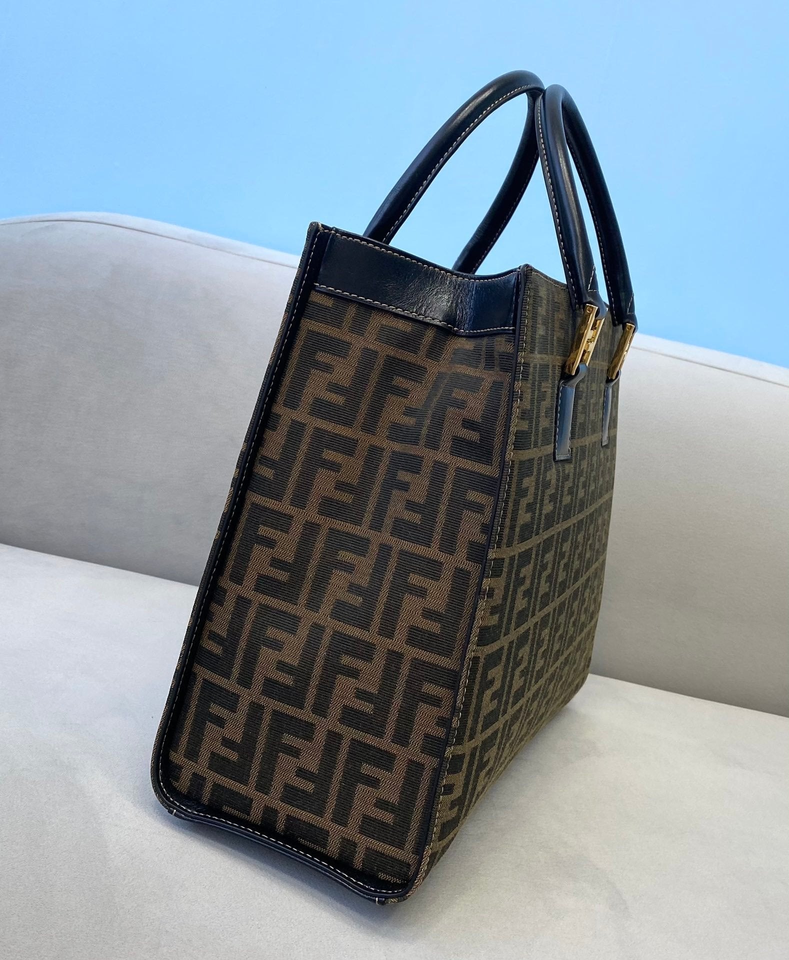 Fendi Hand Bag 35cm Brown