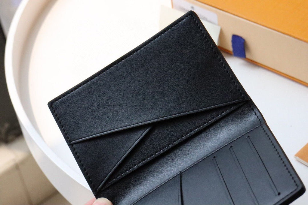 Louis Vuitton Wallet 8cm Black