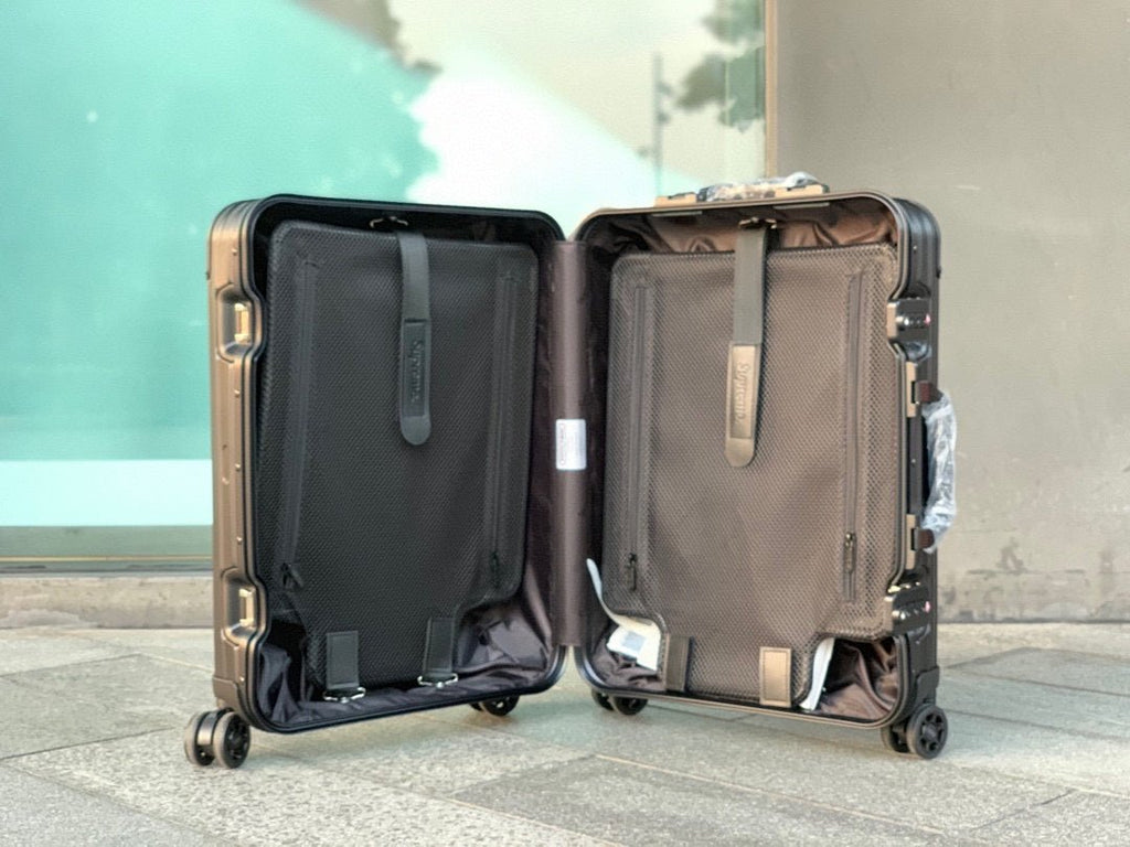 Louis Vuitton x Supreme Rolling Vali In Black 22 Inch