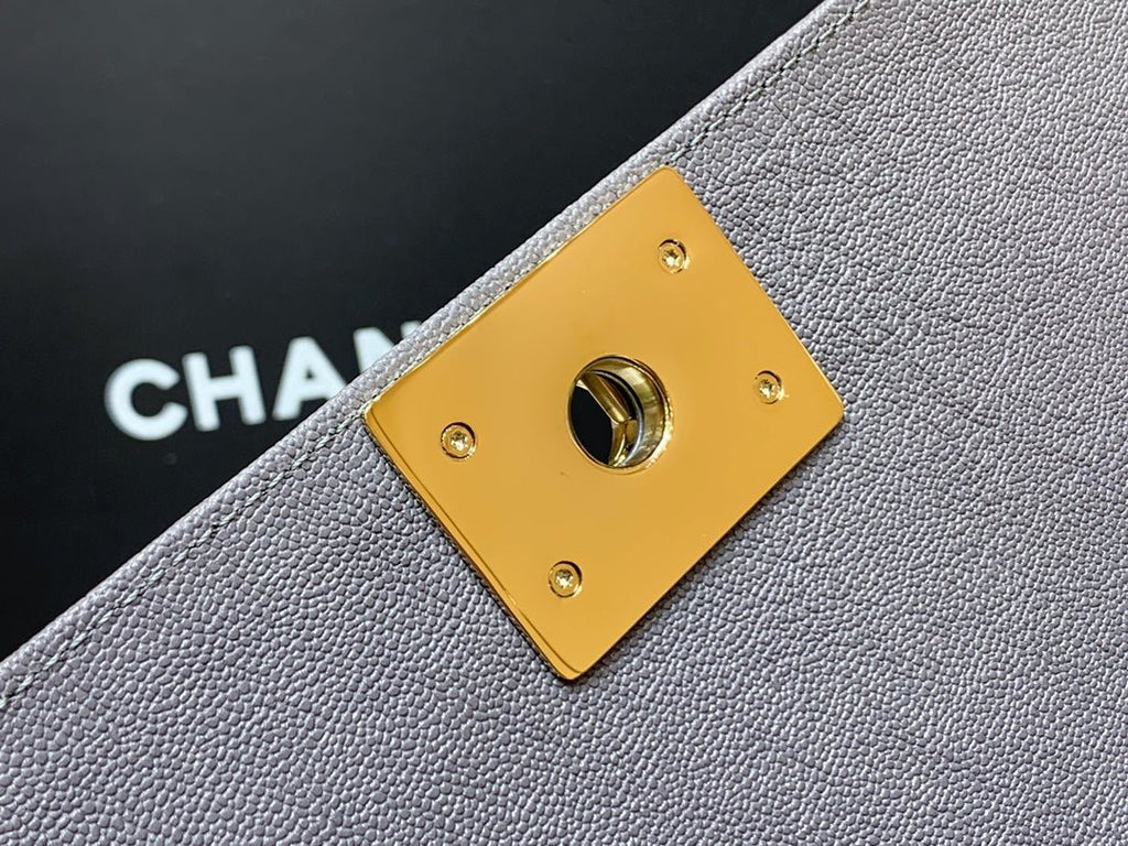 Chanel Classic Flapbag Gold Hardware 25cm