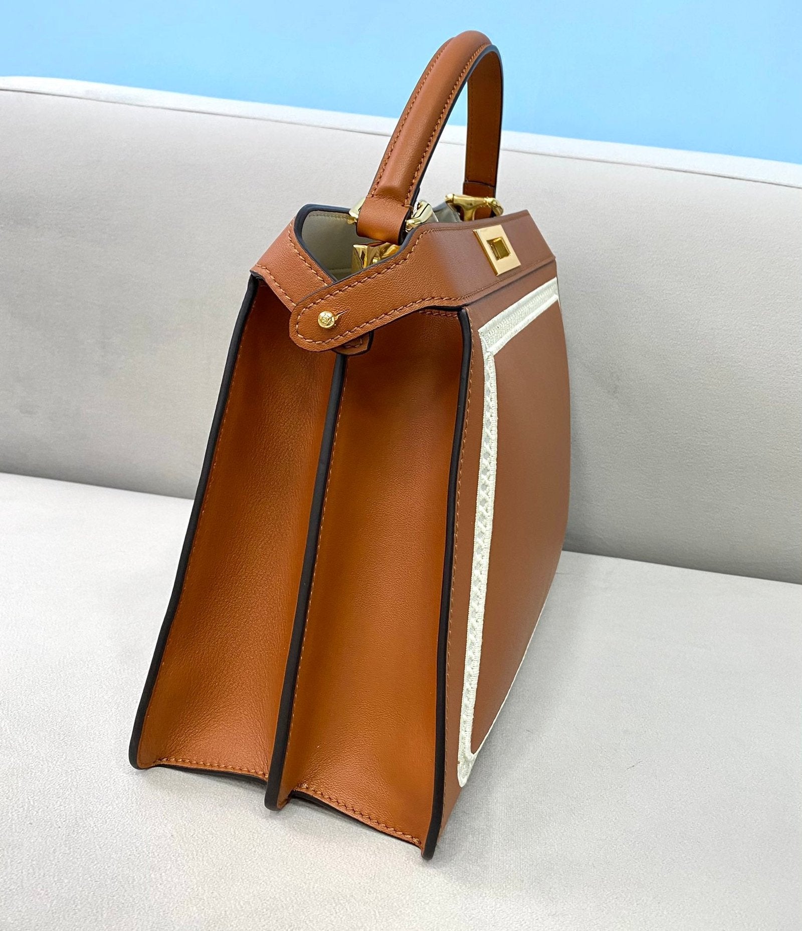 Fendi Peekaboo Bag 33cm Brown