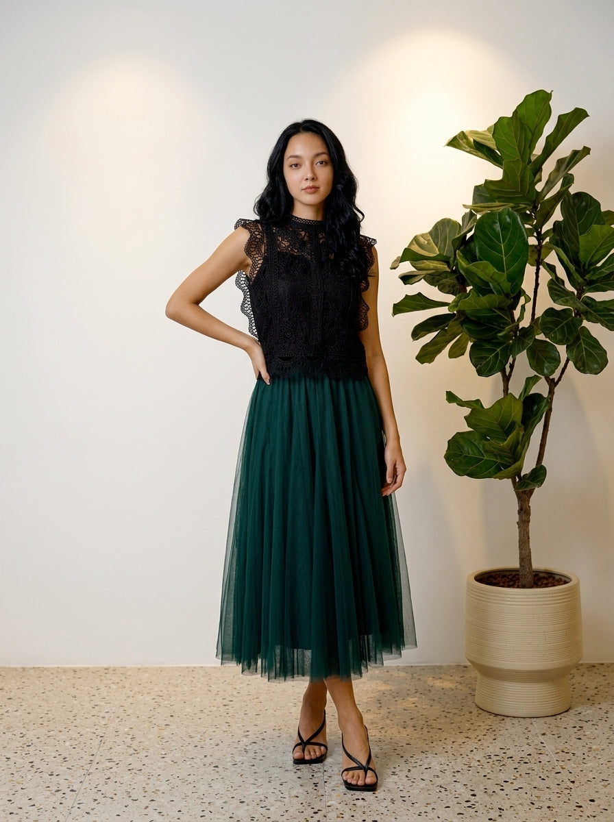Women's black crochet lace sleeveless blouse