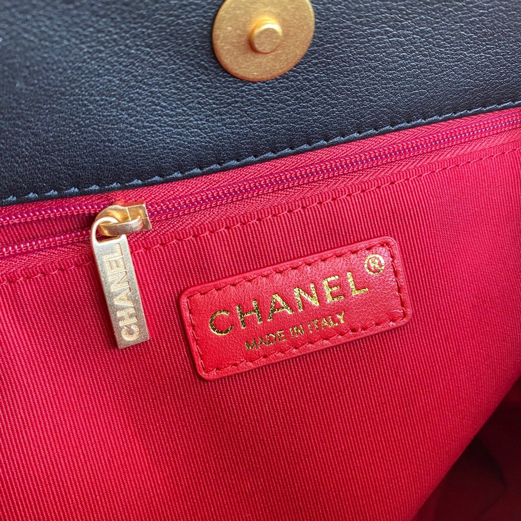 Chanel Maxi Shopping Bag 30cm Black