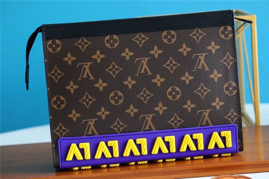 Louis Vuitton Pochette Voyage MM LV Rubber Monogram Canvas Brown For Men, Men’s Travel Accessories 27cm LV M80792