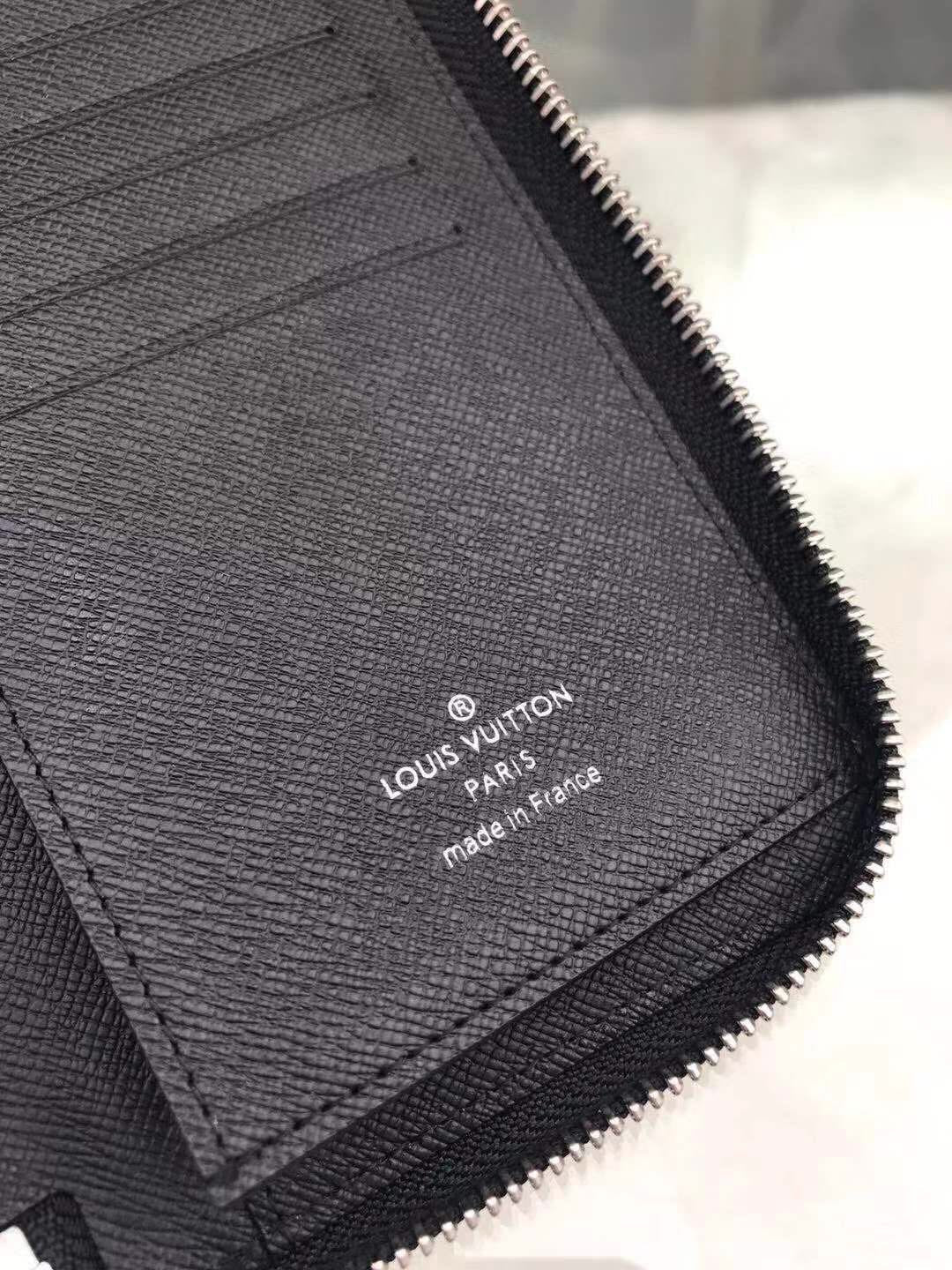 Louis Vuitton Zippy Vertical Wallet 20cm
