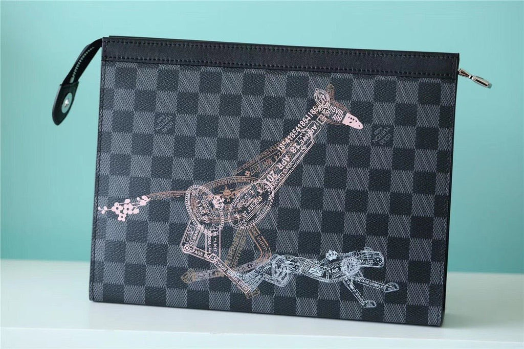 Louis Vuitton Pochette Voyage MM 27cm