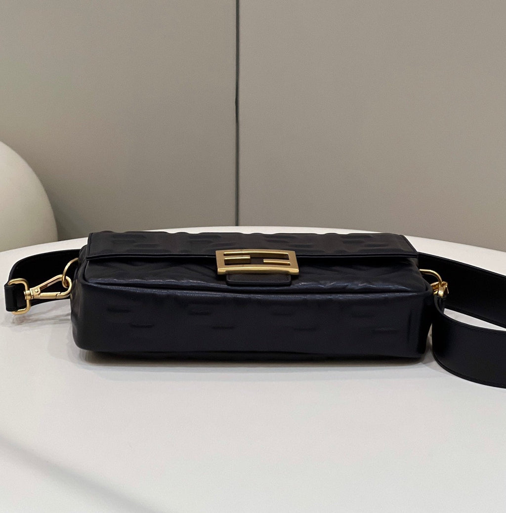 Fendi Baguette Midi 27cm Black