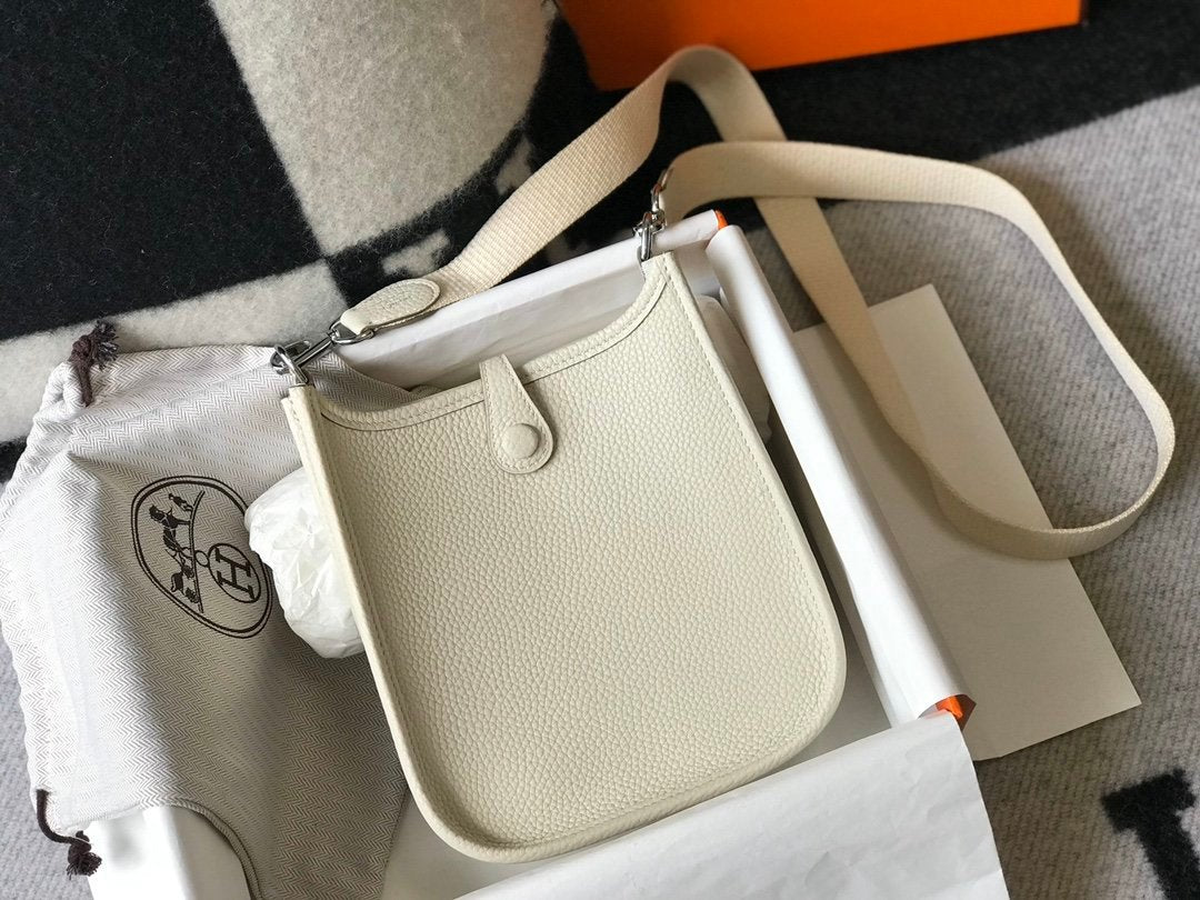 Hermes Evelyne 16 Amazone Bag Beige With Silver-Toned Hardware For Women, Women’s Shoulder And Crossbody Bags 6.3in/16cm