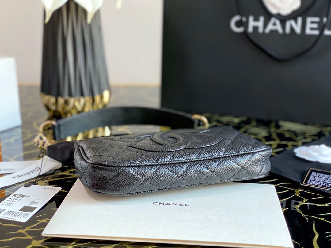 Chanel Classic Shoudlerbag 25cm Black