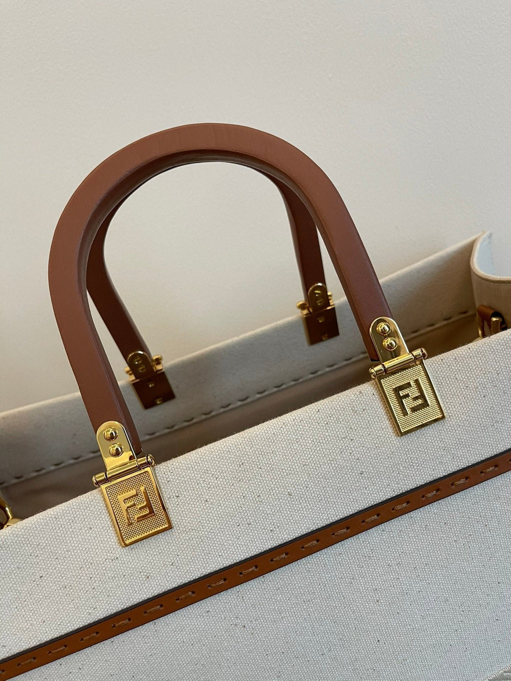 Fendi Tote Bag 35cm Beige