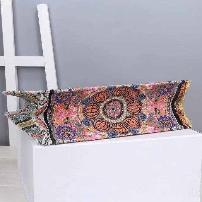 Dior book tote with dioramour graffitiLatte Multicolor Dioramour Graffiti Embroidery Pink
