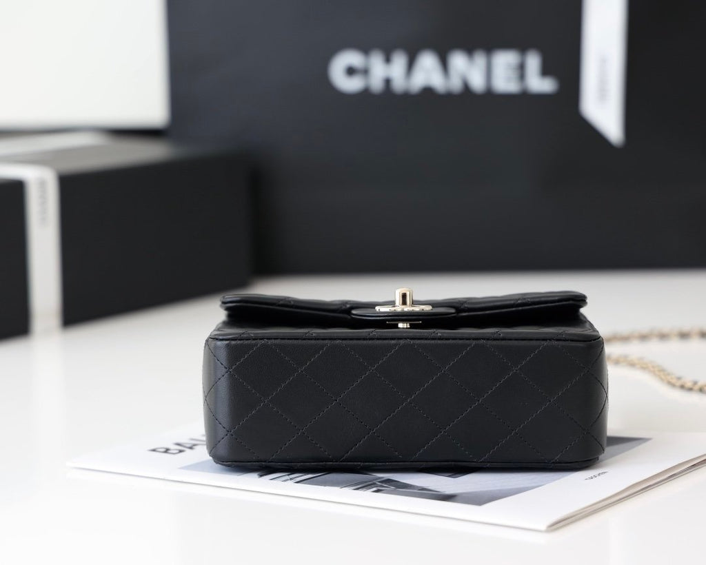 Chanel Mini Flapbag With Top Handle AS2431 20cm Black