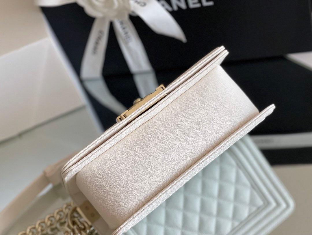 Chanel Mini Classic Flapbag 20cm White