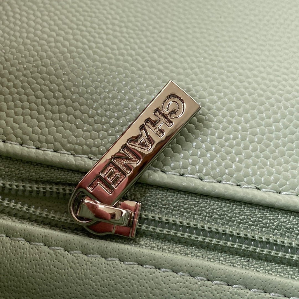 Chanel Mini Classic Flapbag 20cm