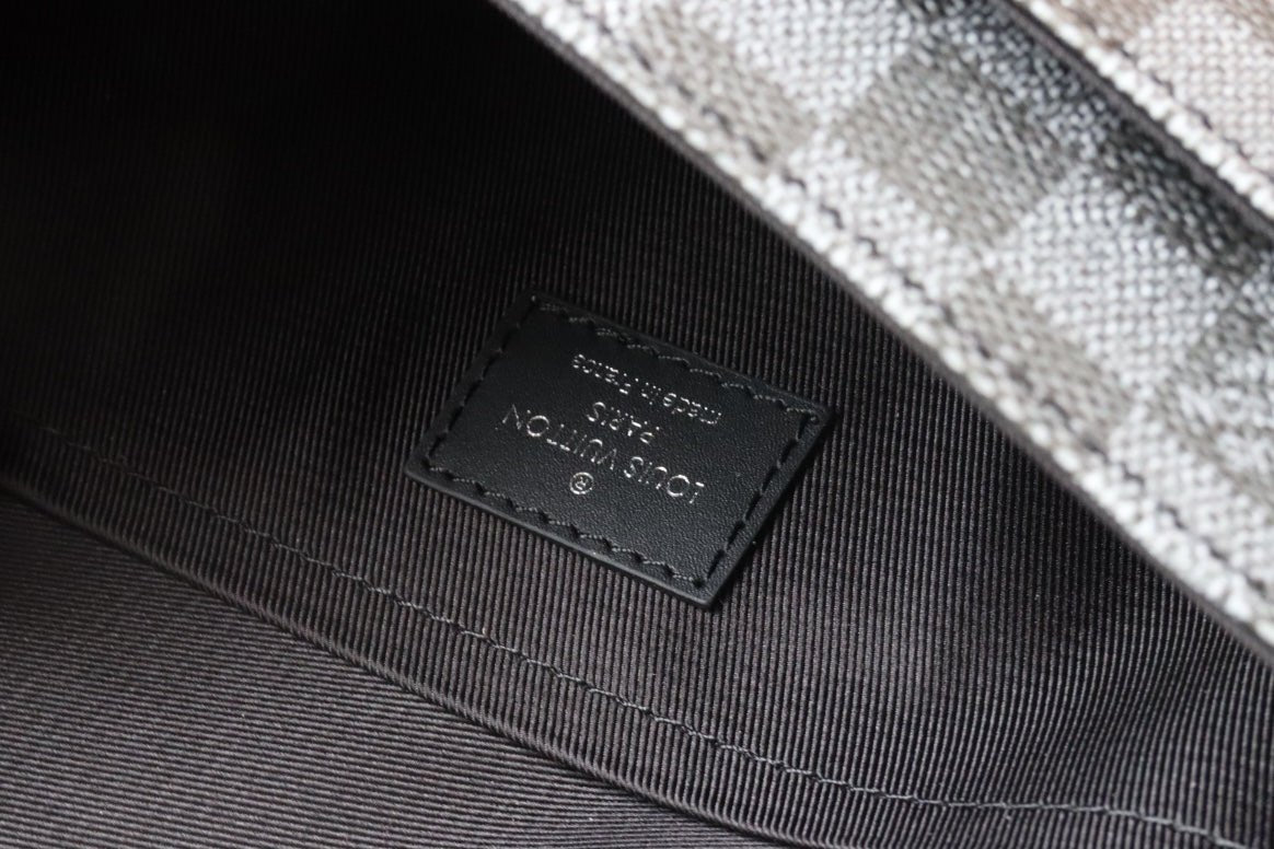 Louis Vuitton N50013 Studio Messenger 24cm