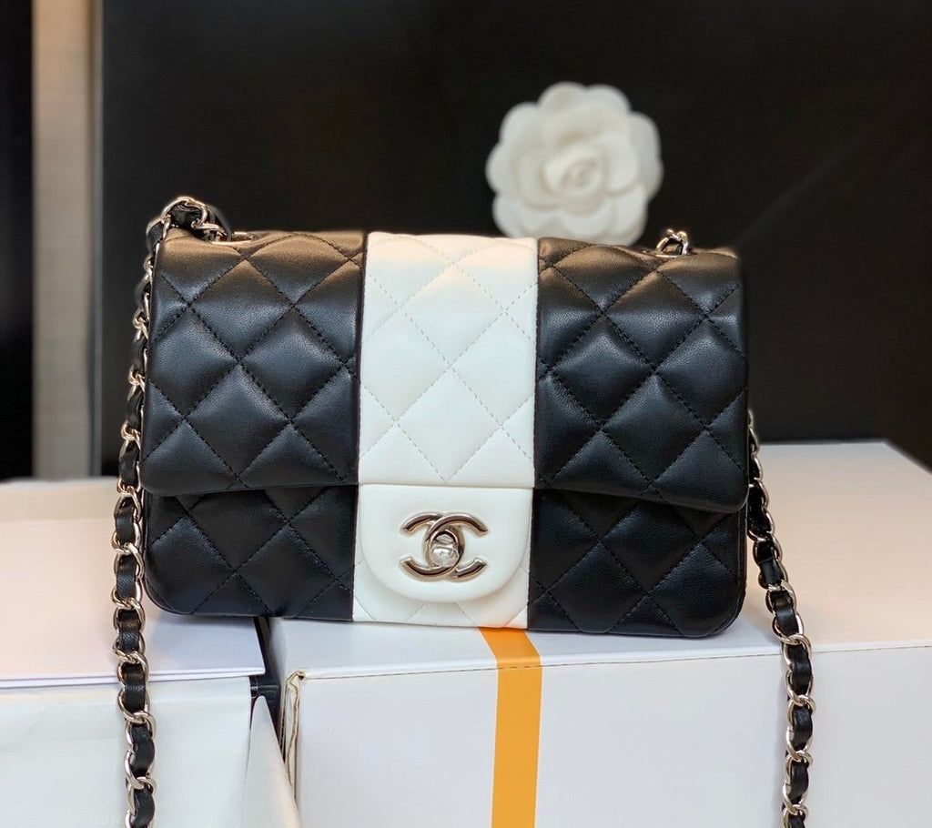 Chanel Mini Flap Bag 20cm Black