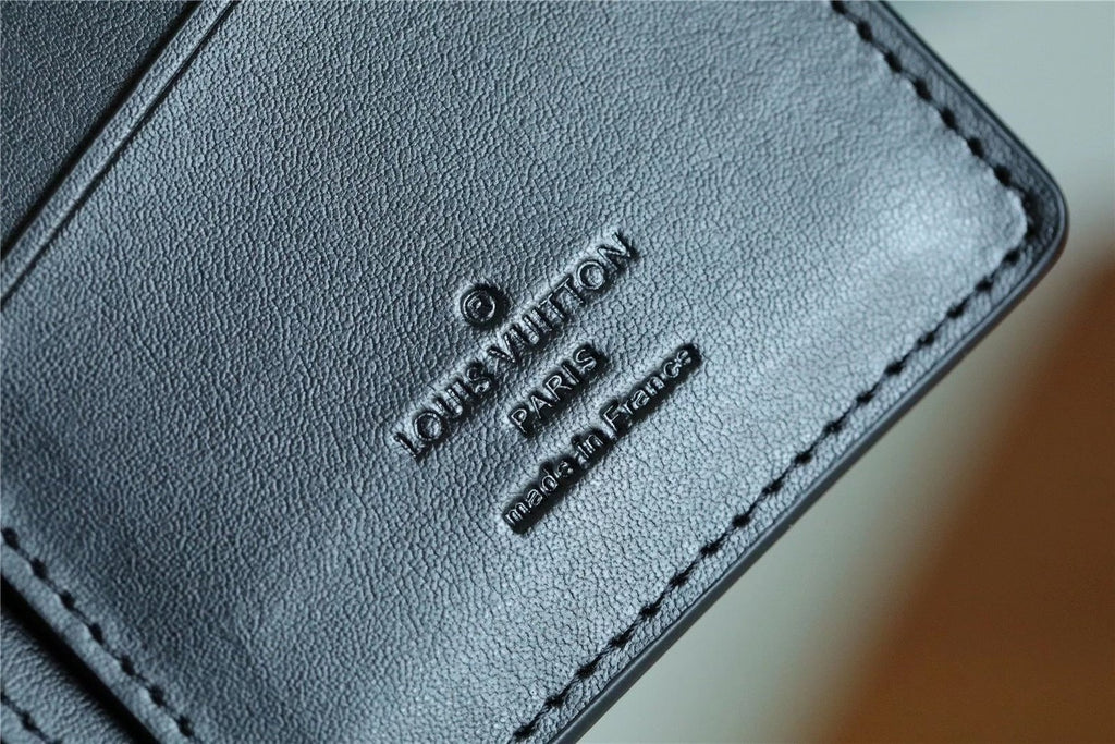 Louis Vuitton Brazza Wallet 19cm
