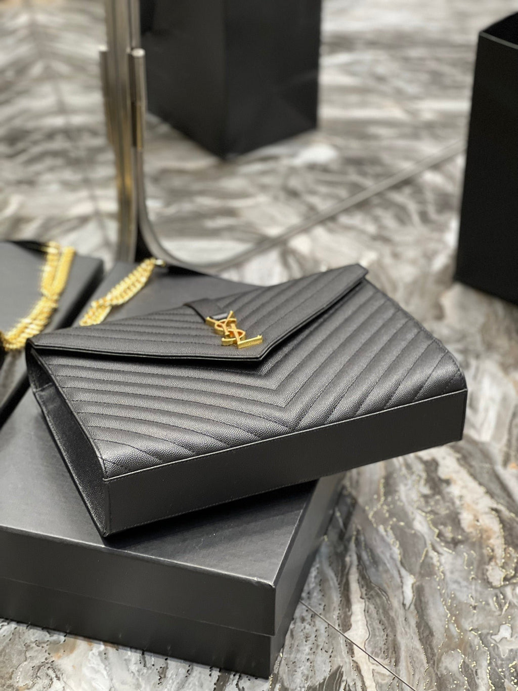 Saint Laurent College Large Chain Bag 32cm Black