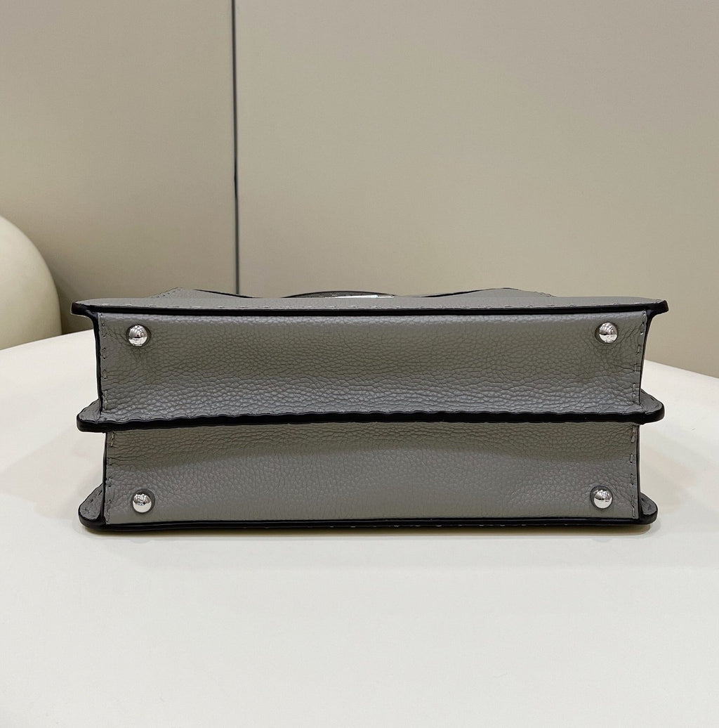 Fendi Peekaboo Iseeu Medium Grey 33cm