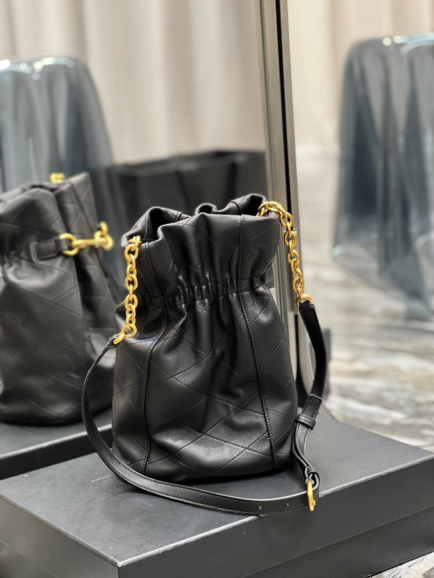 Saint Laurent Le Maillon Bucket Bag 27cm