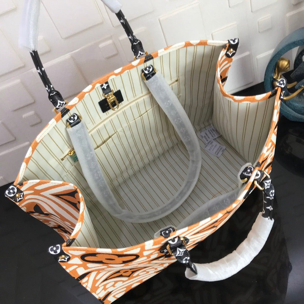 Louis Vuitton On The Go GM Tote Bag 41 cm, Orange