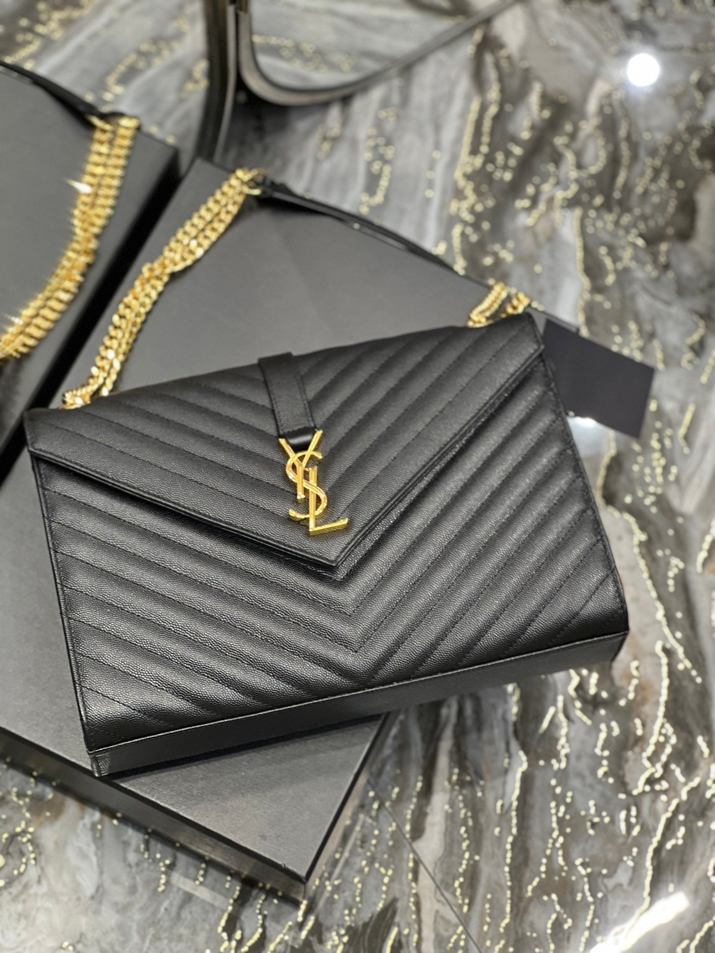 Saint Laurent College Large Chain Bag 32cm Black