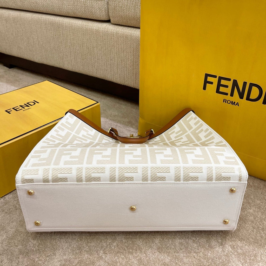 Fendi Peekaboo X-tote Bag 41cm Beige
