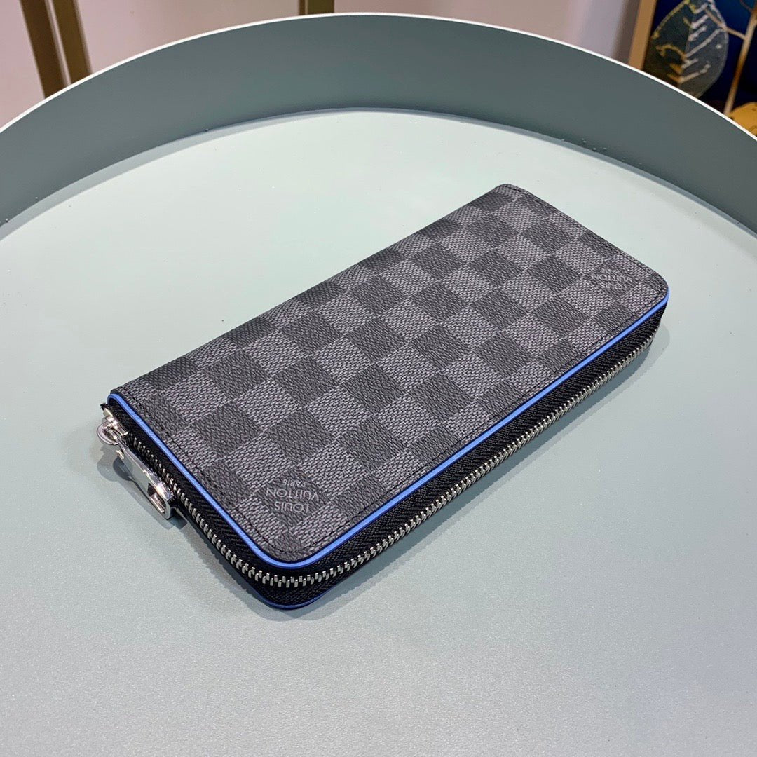 Louis Vuitton Zippy Vertical Wallet 20cm