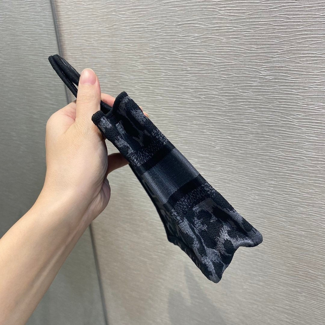 Christian Dior Mini Book Tote 23cm Leopard
