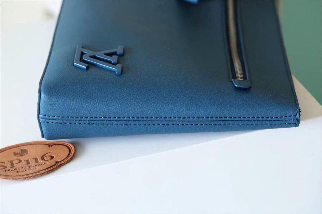 Louis Vuitton Pochette Ipad Blue Aerogram For Men, Men’s Wallet 30cm LV M81029