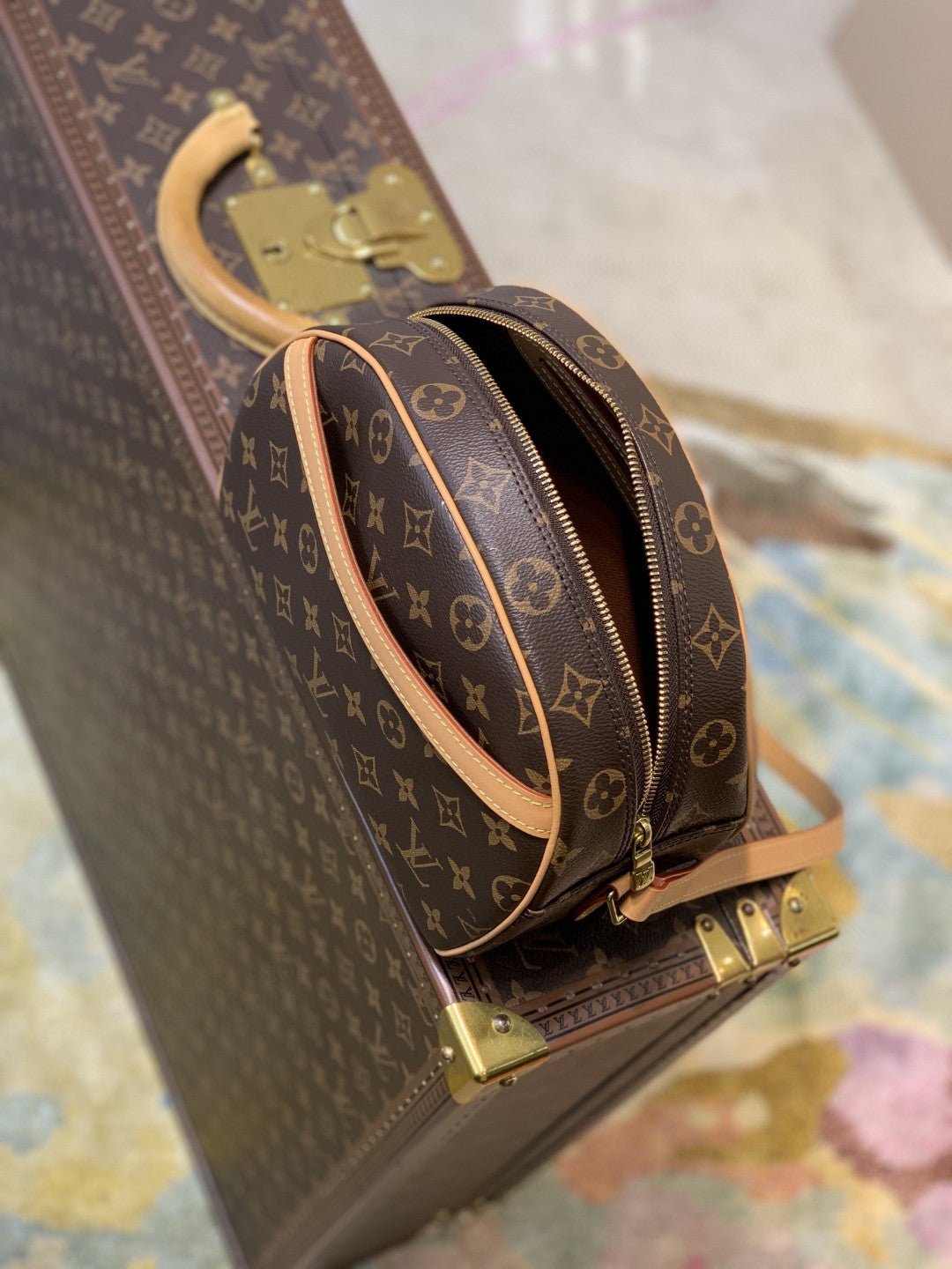 Louis Vuitton M51221 Diane 25cm Brown