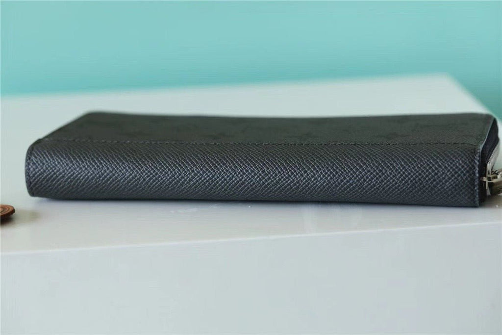 Louis Vuitton Zippy Vertical Wallet 20cm