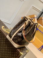 Louis Vuitton M42224 Nóe 28cm Brown