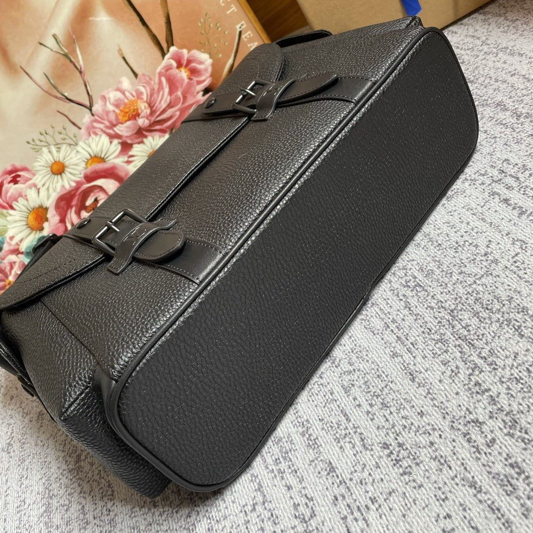 Louis Vuitton M58475 Christopher Messenger 29cm Black