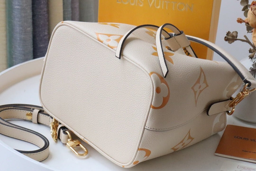 Louis Vuitton NoNo BB 20cm Cream