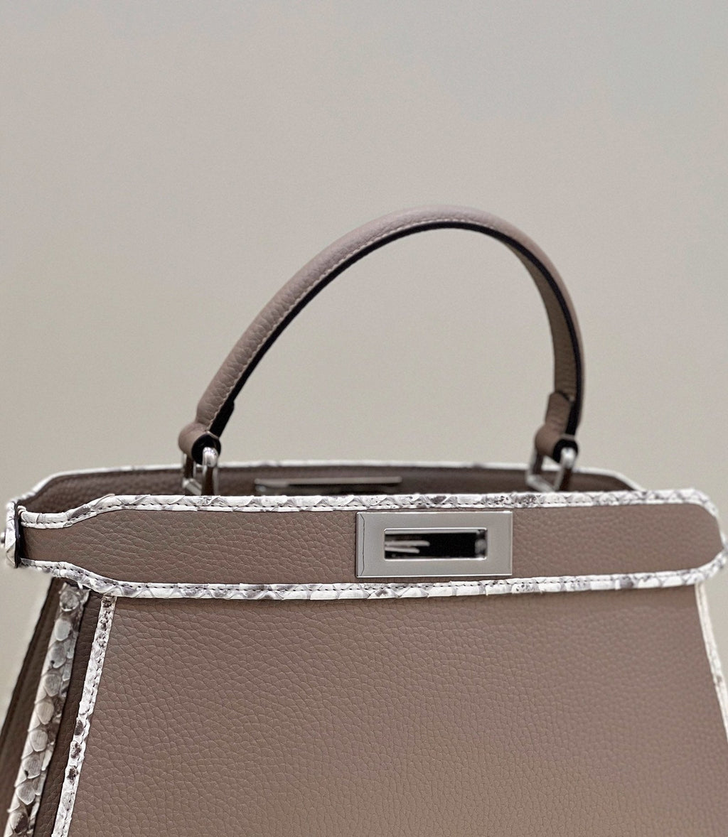 Fendi Peekaboo Iseeu Medium 33cm