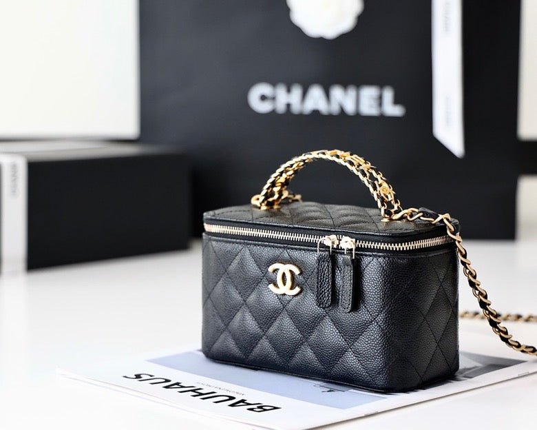 Chanel Small Vanity Bag 17cm Black