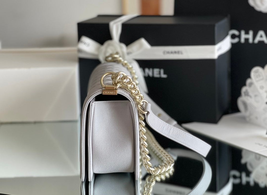 Chanel Medium Classic Flapbag 25cm Grey